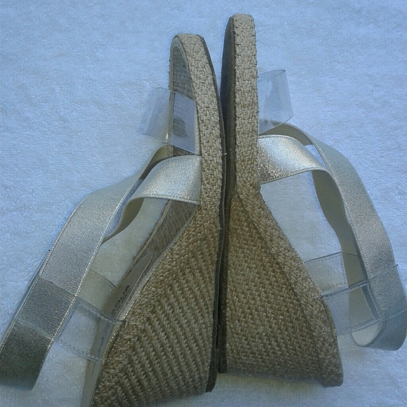 Andre Assous Espadrilles Wedge Sandals - Picture 4 of 5
